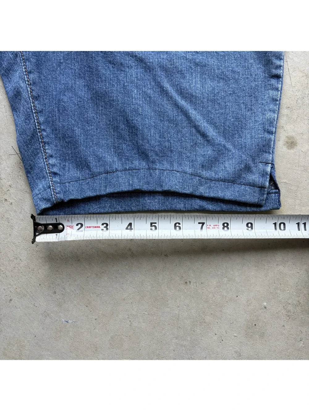 Levi's Relaxed Boot Cut Denim Shorts Size 16L